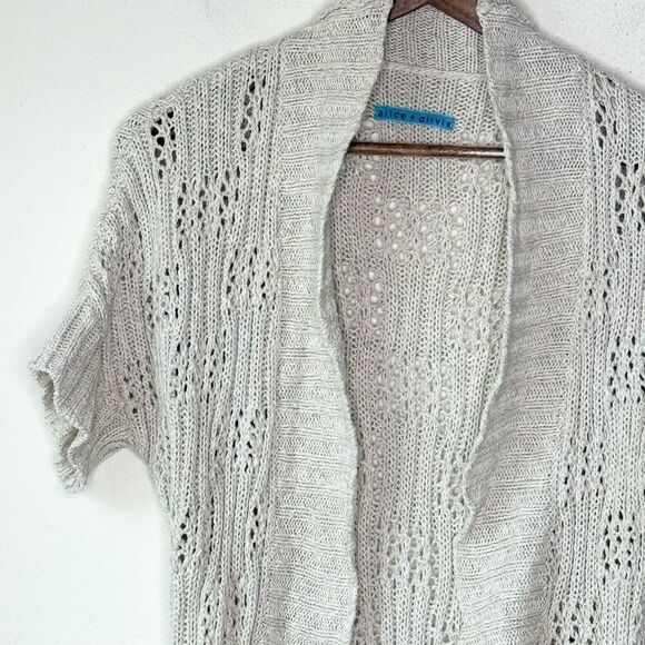 Alice & Olivia Beige Crochet Short Sleeve Cardigan - Women’s US M - Picture 3 of 6